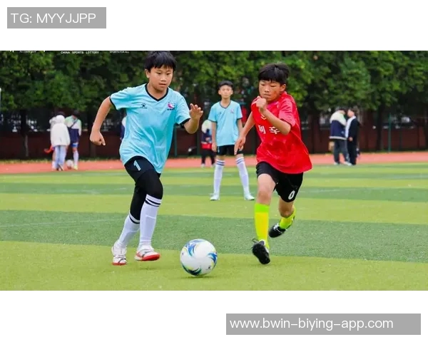 首席足球推荐球星聚焦绿茵赛场精彩瞬间全面解读