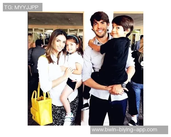 足坛宠妻狂魔们 这些足球巨星对妻子宠爱有加堪称典范